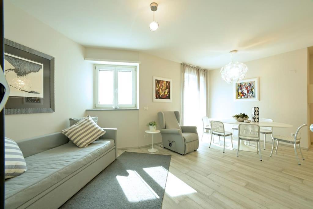 Luxury Apartament Con Garage Vista Mare Alassio Per 6 Persone Dış mekan fotoğraf